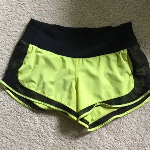 Lululemon Shorts size 6